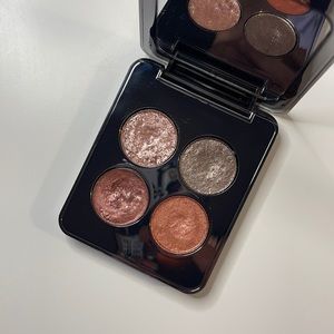 Roen Beauty Eyeshadow Quad in 11:11